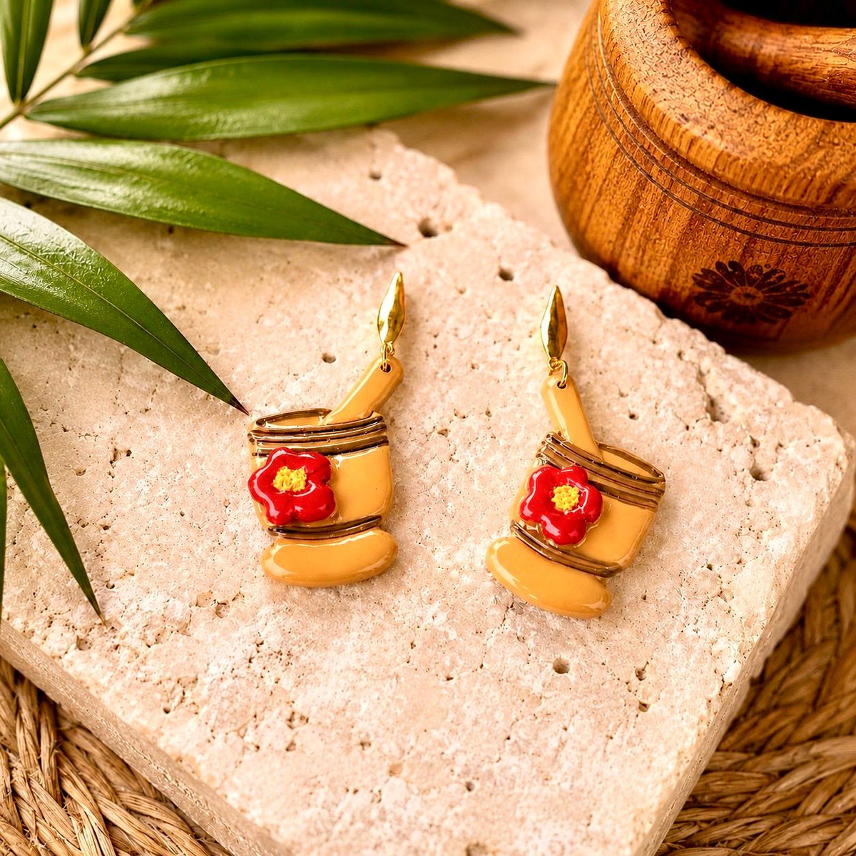 Pilón & Flor de Maga Earrings